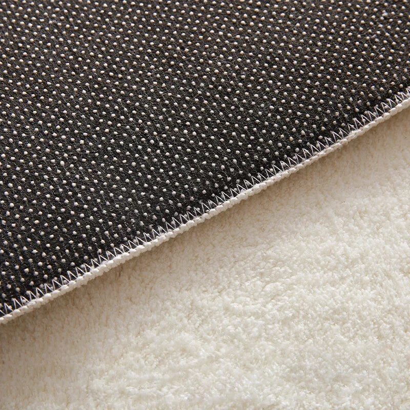 tapis blanc moderne