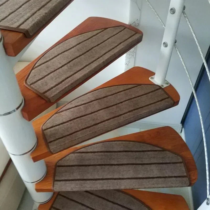 tapis d'escalier moderne
