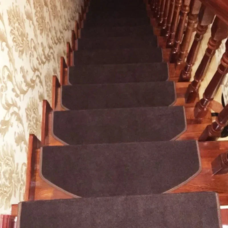 tapis d'escalier moderne