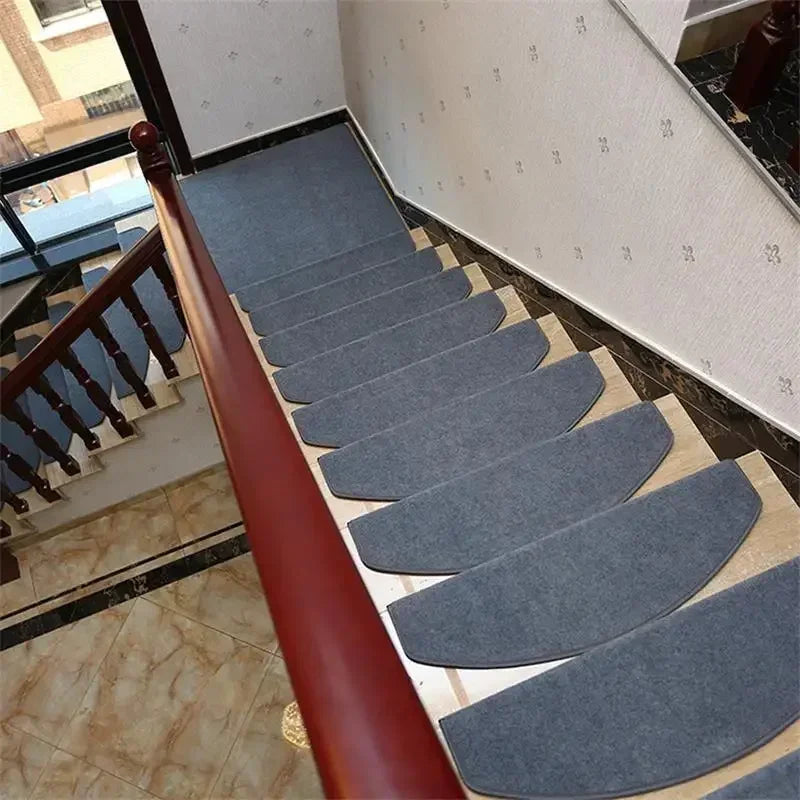 tapis d'escalier moderne