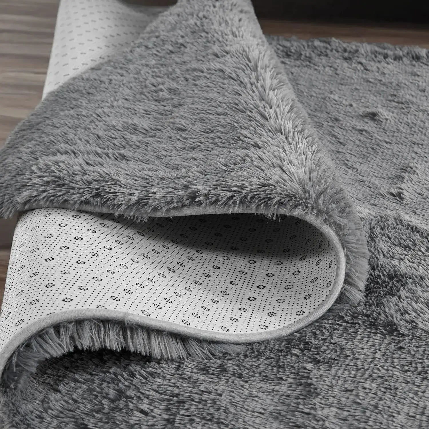 tapis laine et soie moderne